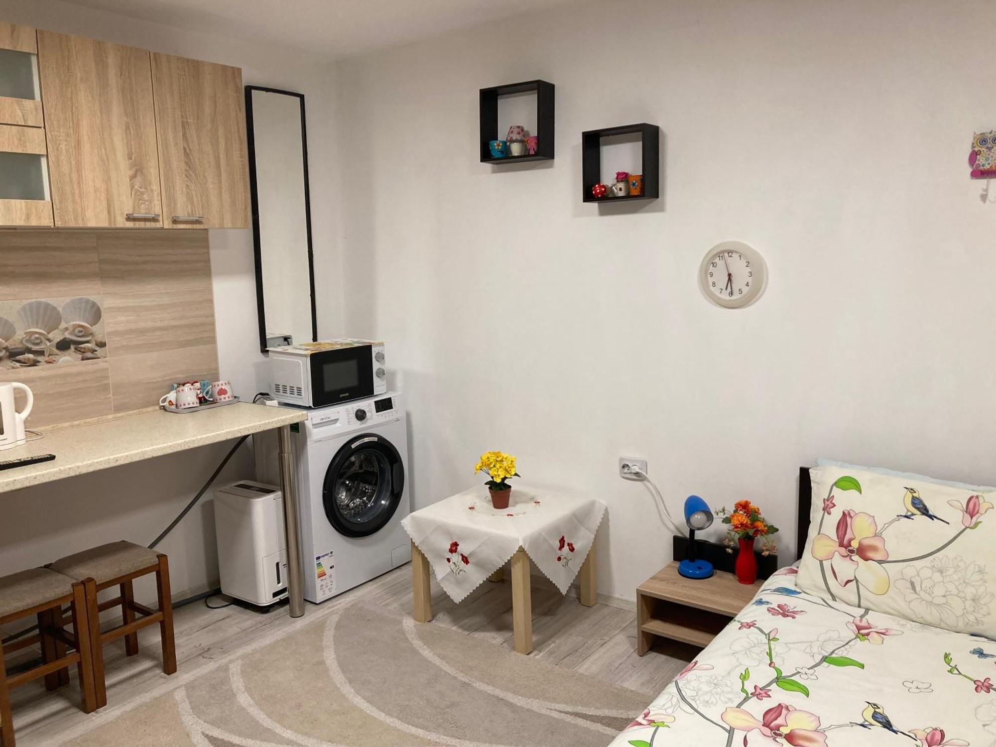 Cosy Hideaway Appartement Braşov Buitenkant foto